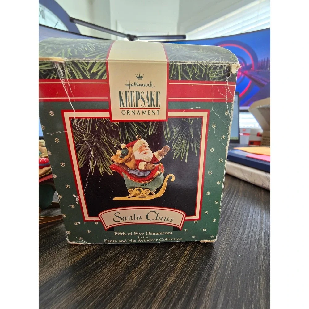 1992 Hallmark Keepsake Ornament Santa Claus Sleigh Reindeer Collection Vintage‎